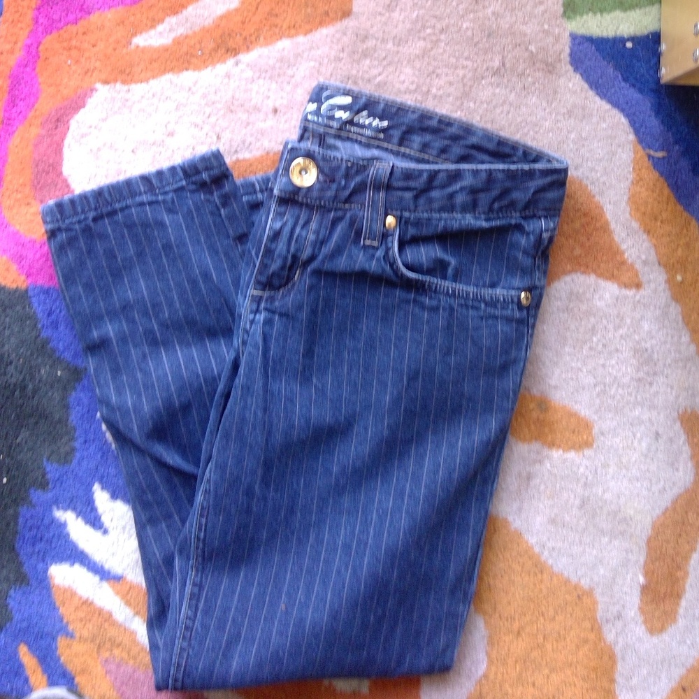 Juicy Couture zip up ankle jeans size 27